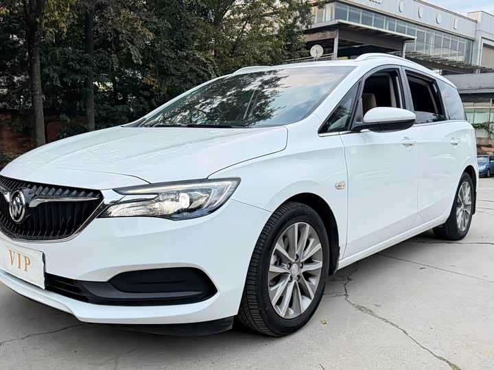 Фото 1 - Buick GL6