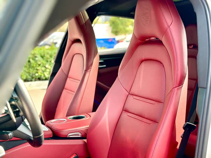 Фото 13 - Porsche Panamera