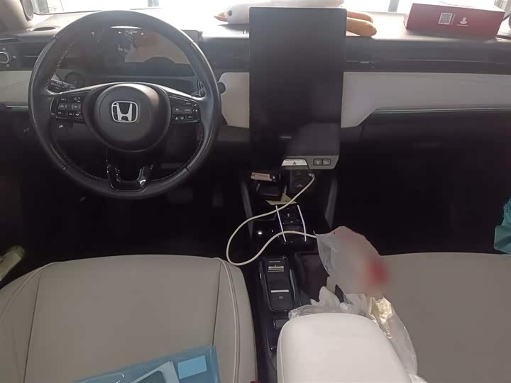 Фото 10 - Honda e:NP1