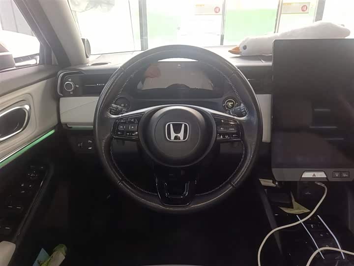 Фото 11 - Honda e:NP1