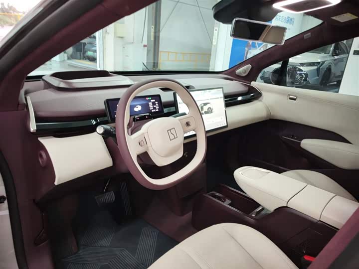 Фото 10 - Zeekr X