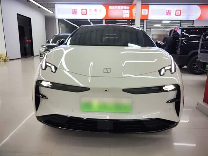 Фото 3 - Zeekr X