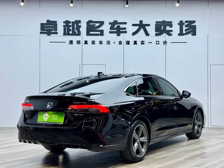 Фото 5 - Honda Inspire Hybrid