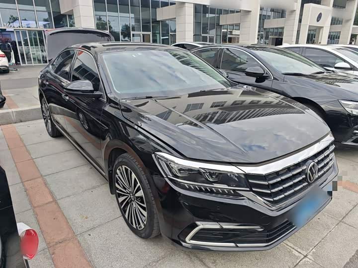 Фото 4 - Volkswagen Passat