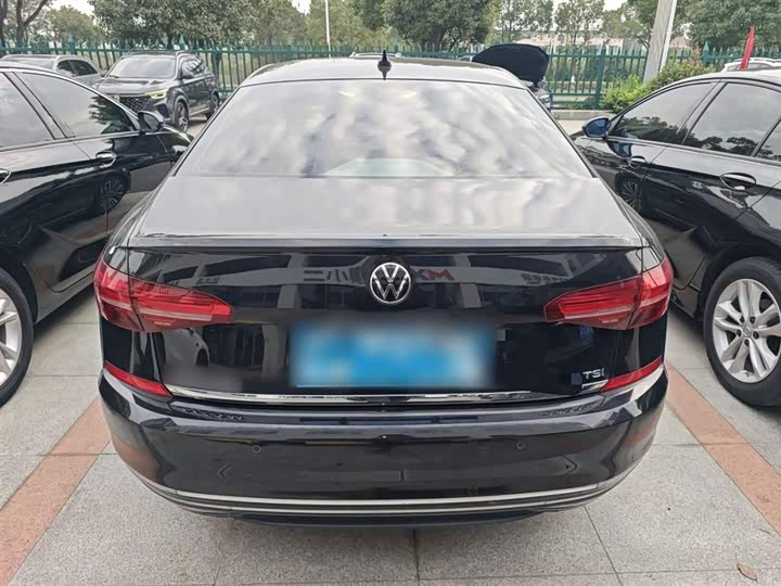 Фото 6 - Volkswagen Passat