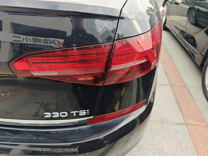 Фото 8 - Volkswagen Passat