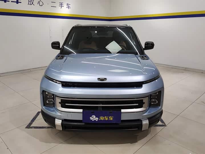 Фото 2 - Geely Icon