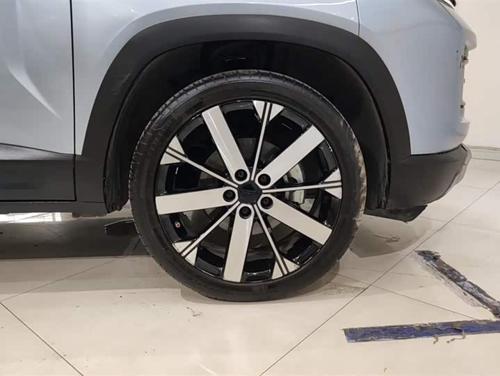 Фото 6 - Geely Icon