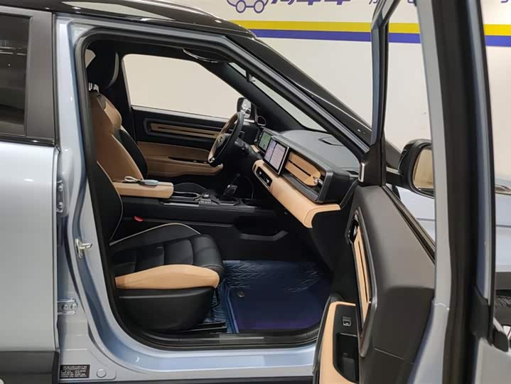 Фото 8 - Geely Icon