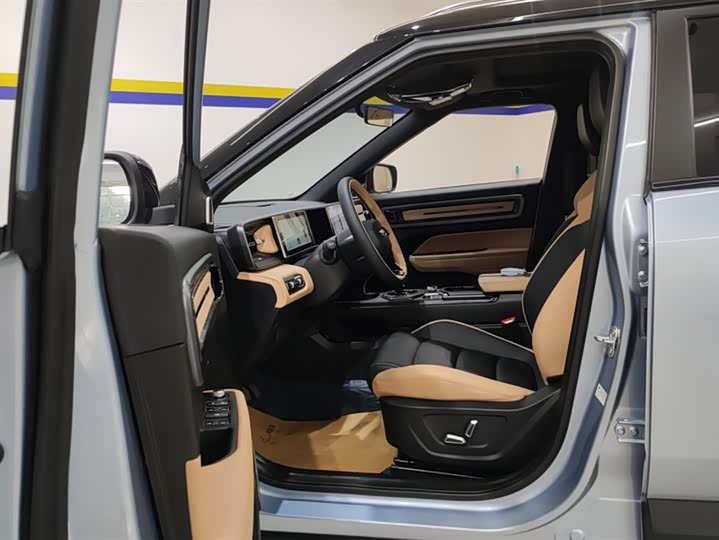 Фото 9 - Geely Icon