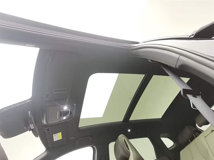 Фото 14 - BYD Song Plus Hybrid/EV