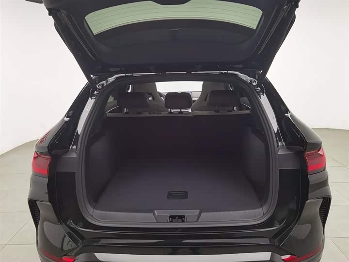 Фото 16 - BYD Song Plus Hybrid/EV