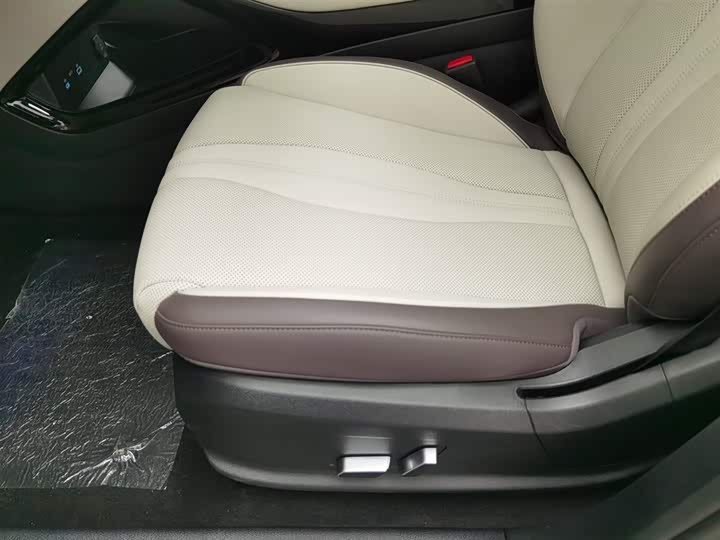 Фото 20 - BYD Song Plus Hybrid/EV