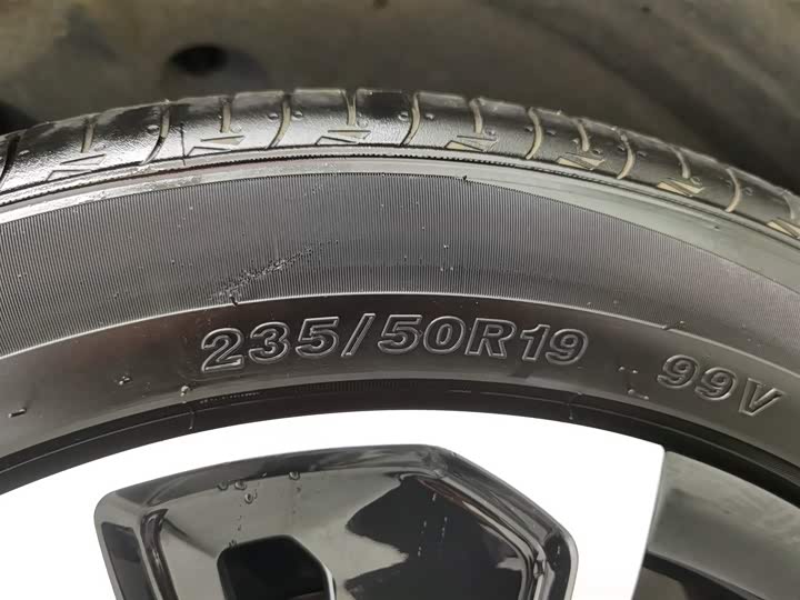 Фото 24 - BYD Song Plus Hybrid/EV