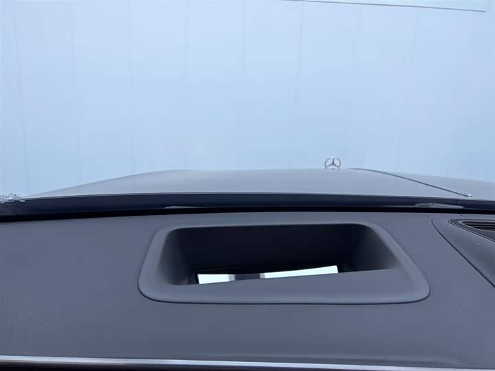 Фото 26 - Mercedes-Benz S-Class