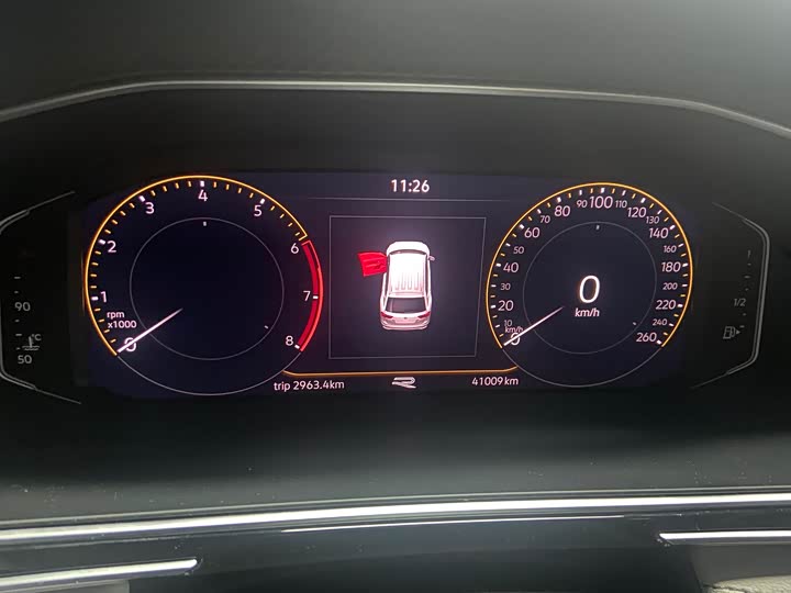 Фото 13 - Volkswagen Tiguan L Pro