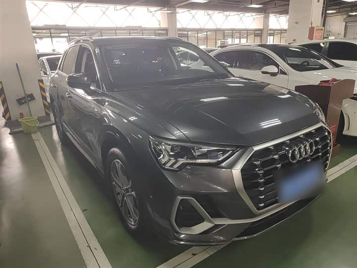 Фото 4 - Audi Q3