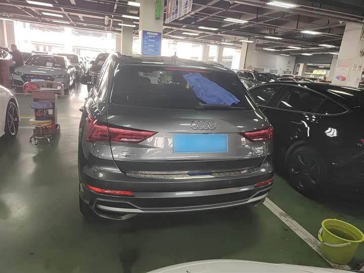 Фото 6 - Audi Q3