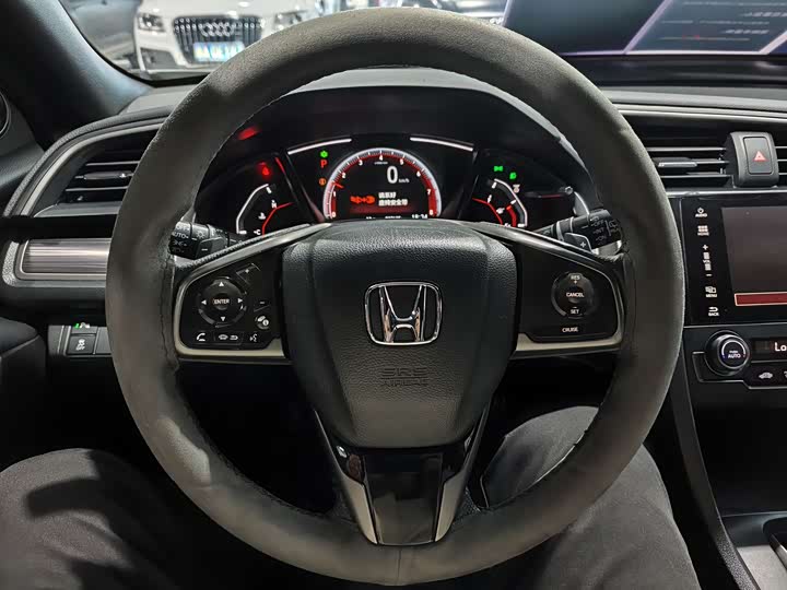 Фото 10 - Honda Civic