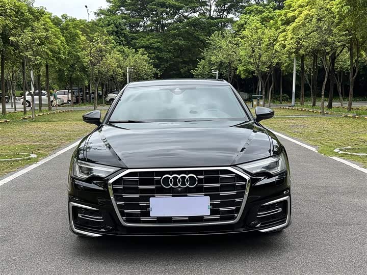 Фото 2 - Audi A6L