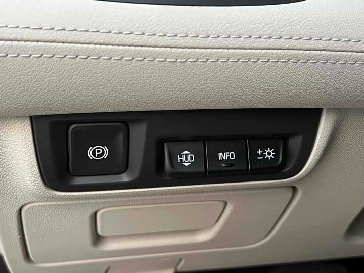 Фото 11 - Buick LaCrosse