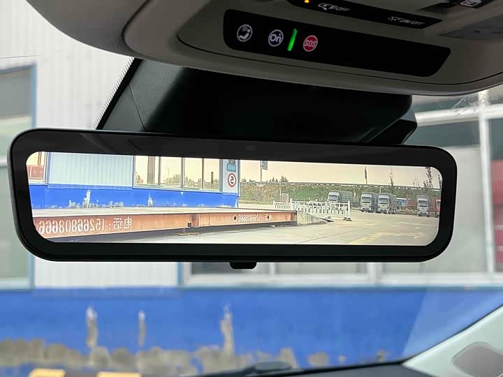 Фото 13 - Buick LaCrosse