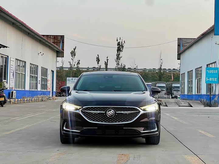 Фото 2 - Buick LaCrosse