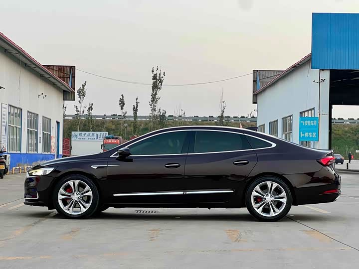 Фото 3 - Buick LaCrosse