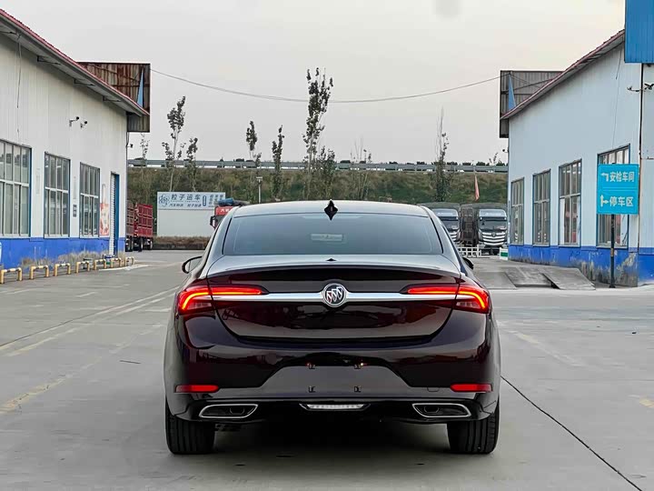Фото 4 - Buick LaCrosse