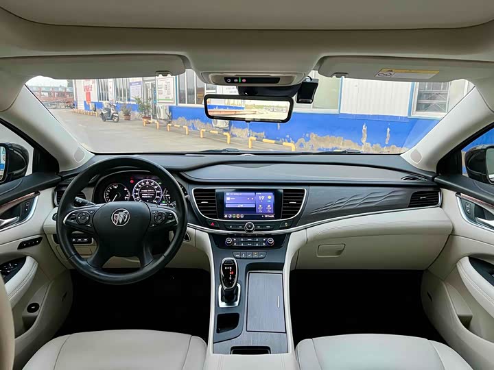 Фото 8 - Buick LaCrosse