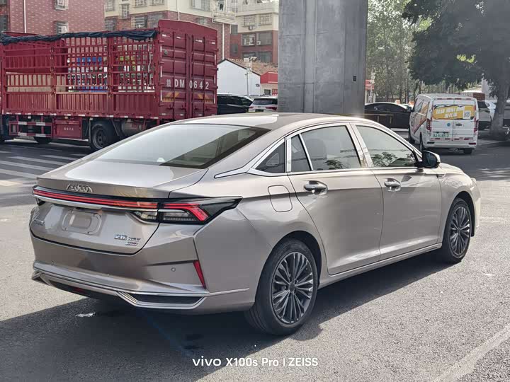 Фото 12 - Dongfeng Aeolus Yixuan Max