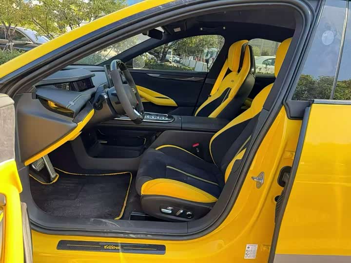 Фото 7 - Xiaomi SU7 Ultra