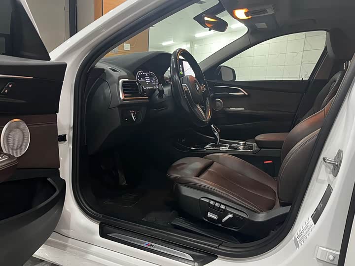 Фото 7 - BMW 1 Series