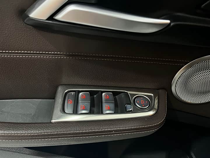 Фото 8 - BMW 1 Series