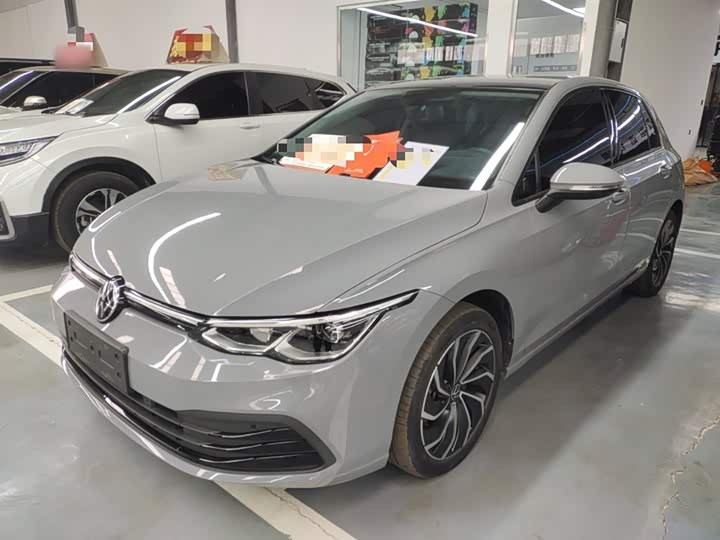 Фото 2 - Volkswagen Golf