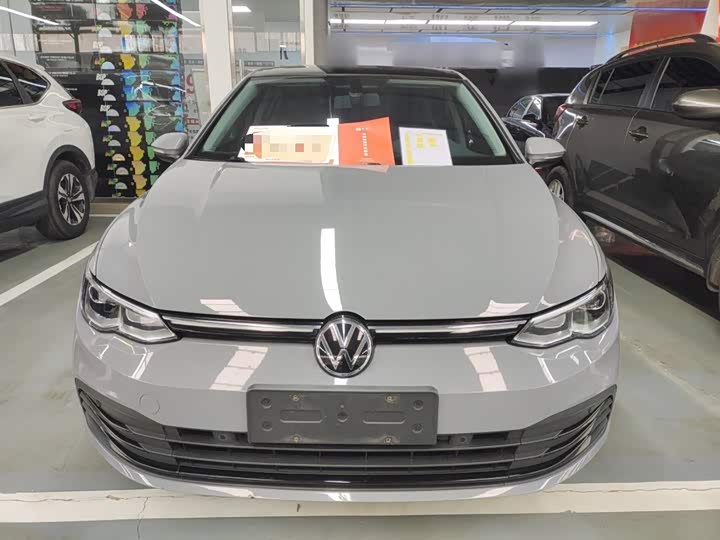 Фото 3 - Volkswagen Golf