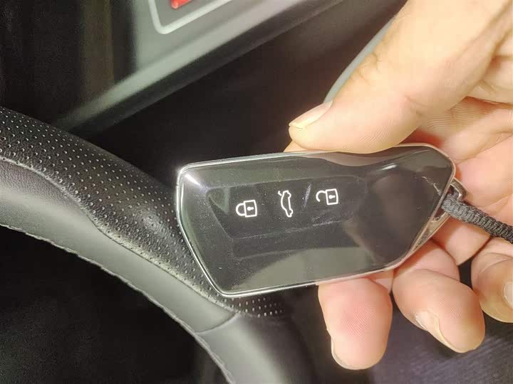 Фото 9 - Volkswagen Golf