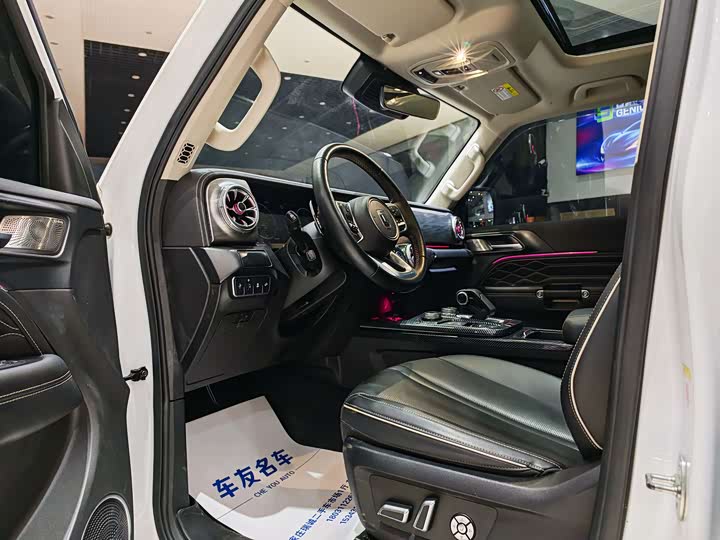 Фото 4 - Tank 300