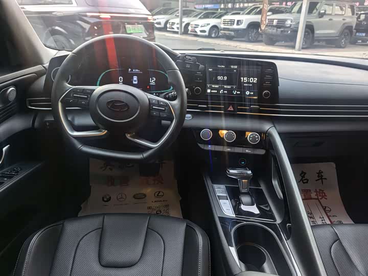 Фото 10 - Hyundai Elantra N line