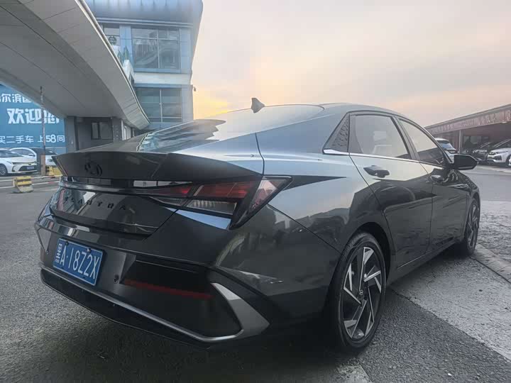 Фото 4 - Hyundai Elantra N line