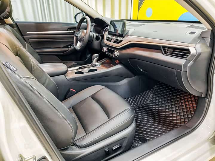 Фото 15 - Nissan Teana