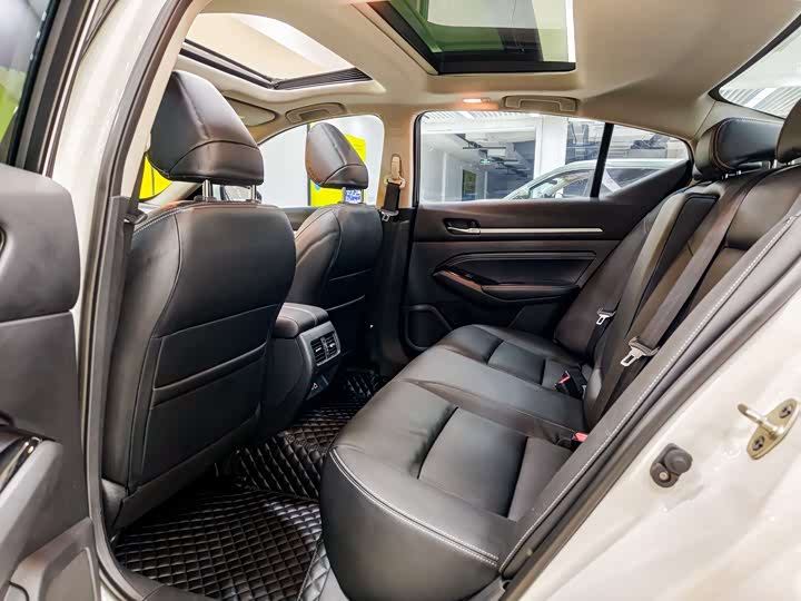 Фото 6 - Nissan Teana