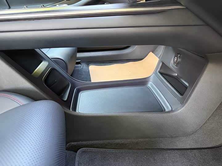 Фото 27 - Xiaomi SU7