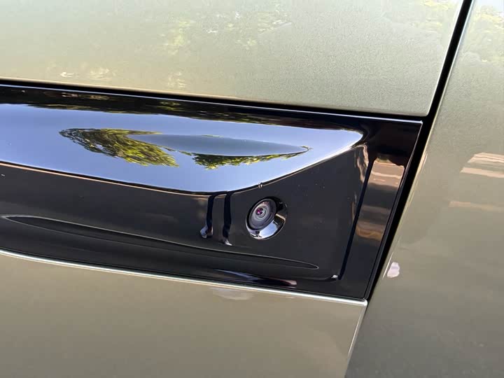 Фото 34 - Xiaomi SU7