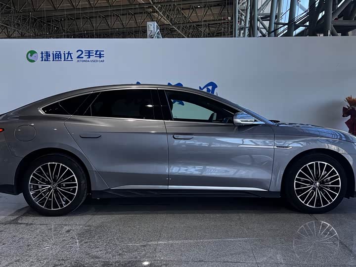 Фото 4 - BYD Han