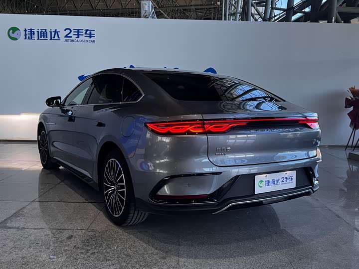 Фото 7 - BYD Han