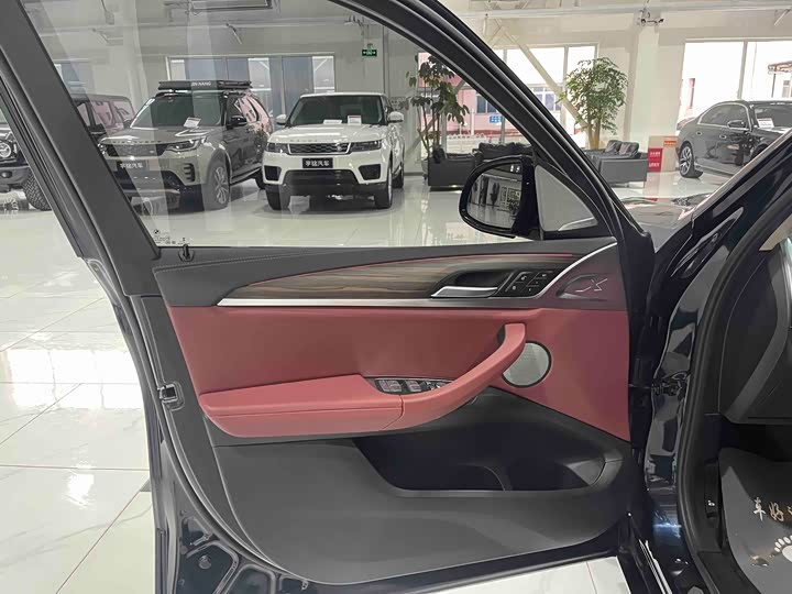 Фото 18 - BMW X3