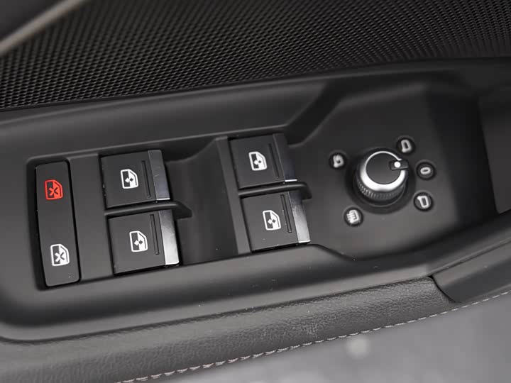 Фото 10 - Audi A3