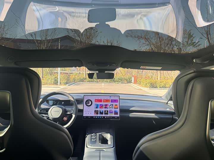 Фото 10 - Xiaomi SU7