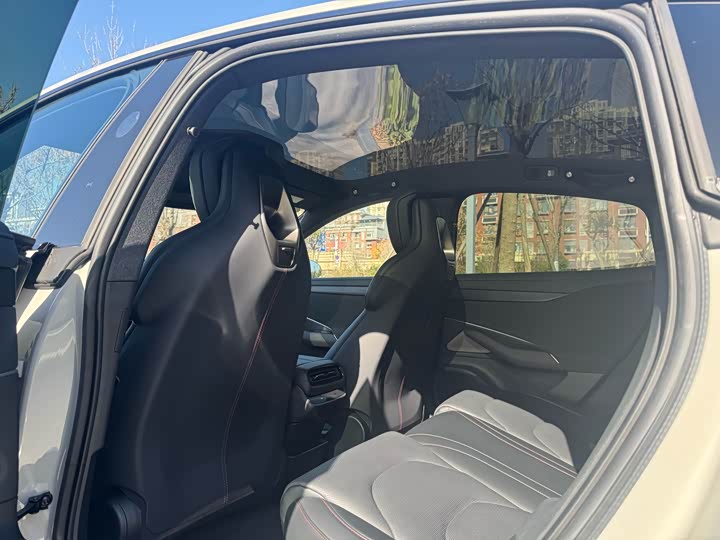 Фото 5 - Xiaomi SU7